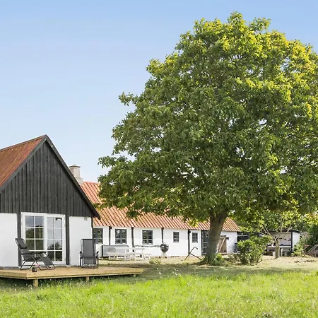 3 Bedroom Lovely In Holiday home *
