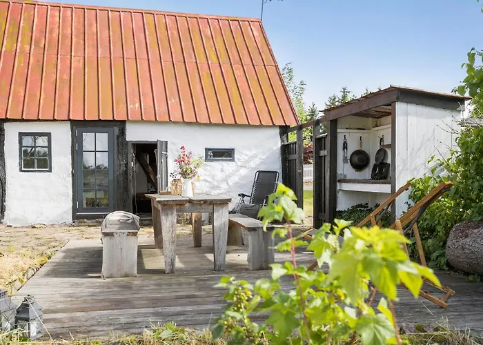 3 Bedroom Cozy In